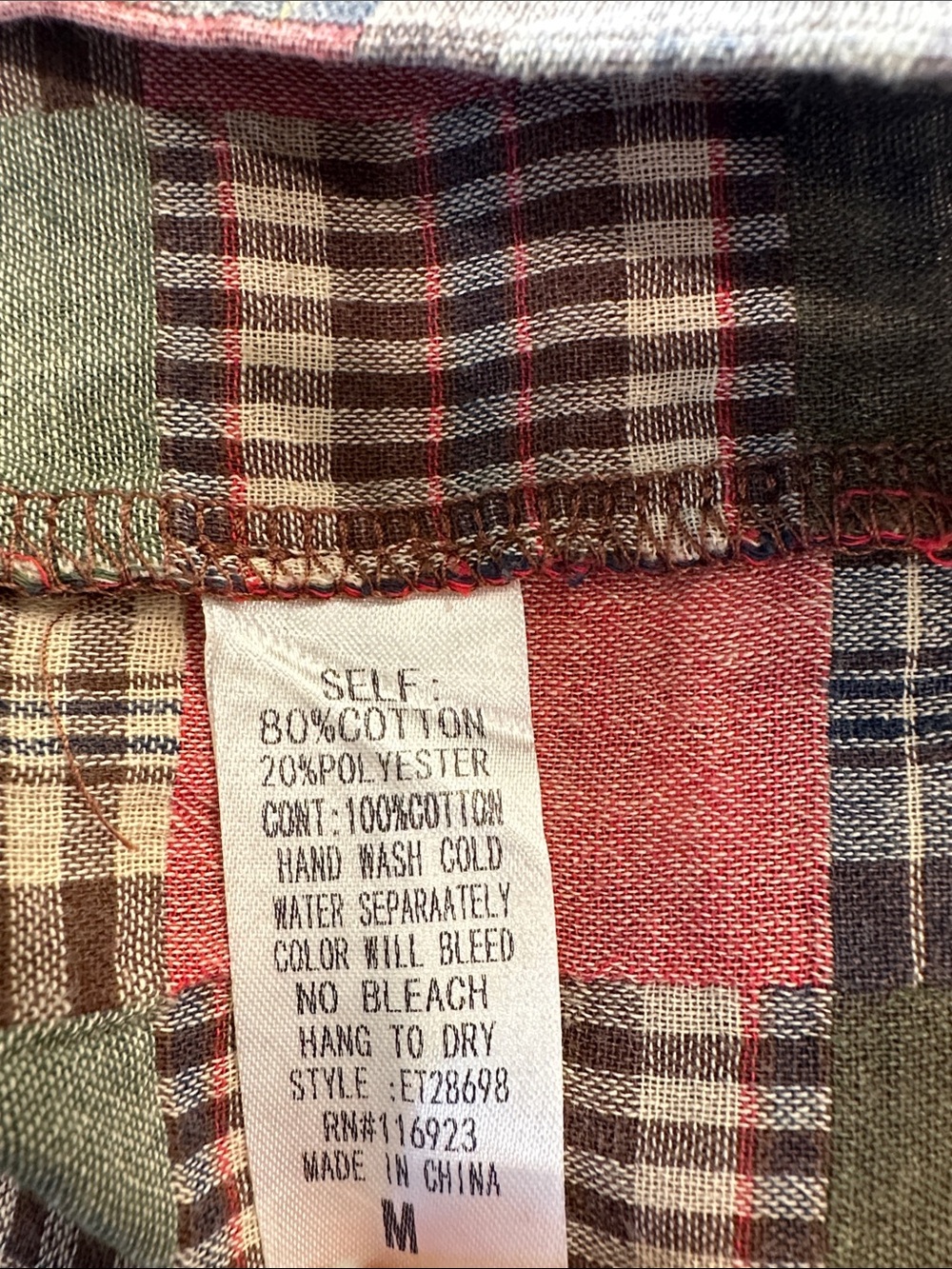 Easel Relaxed Hot Cocoa & Plaid Pullover, Size Medium - Picture 6 of 7